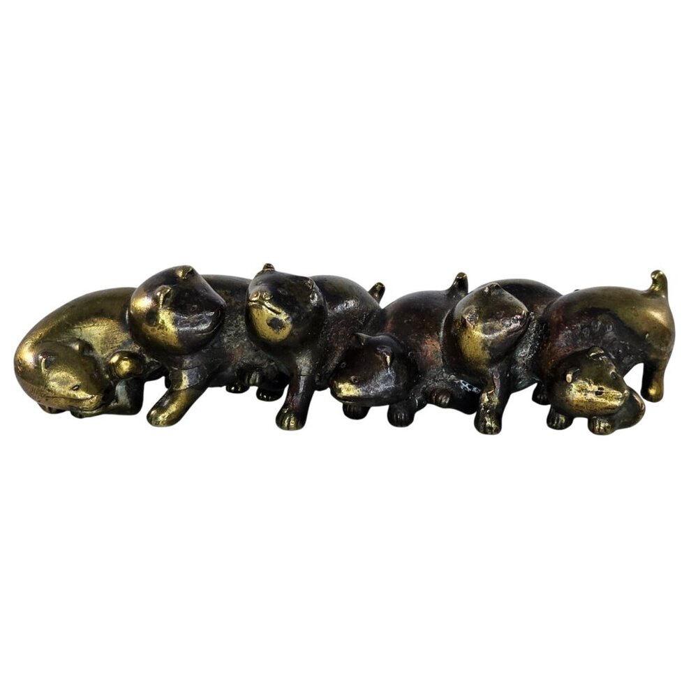 Arthur Court Designs 1979 Bronze Paperweight Figurine Six Pigs Puppies Bears Cat